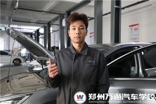 優(yōu)秀畢業(yè)學(xué)子 | 楊威：選擇和努力同樣重要！