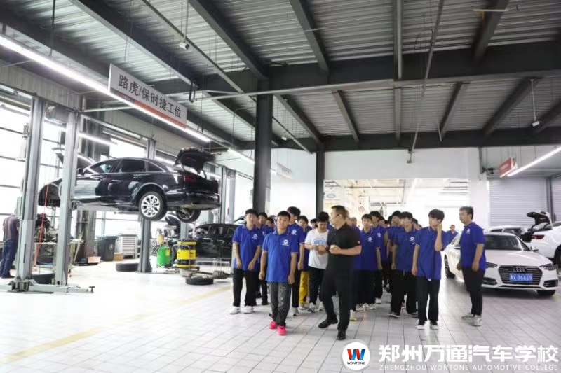 企業(yè)研學游，開啟就業(yè)新視角