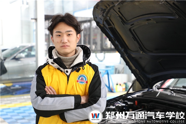 新生故事|肖磊：學(xué)汽修技術(shù)，職業(yè)前景很廣闊!