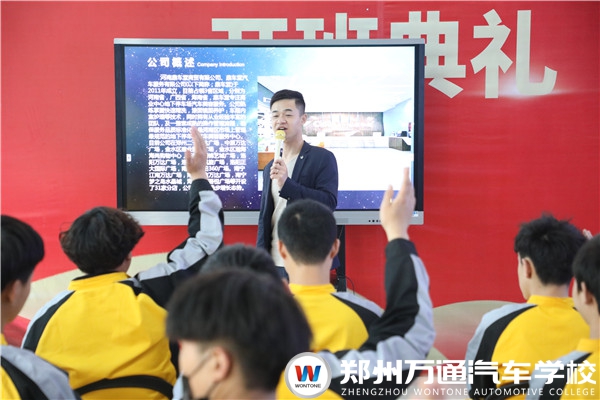 鼎車堂人才預(yù)選會(huì)，實(shí)現(xiàn)學(xué)子精準(zhǔn)就業(yè)