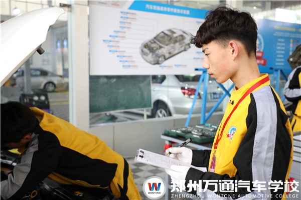 萬(wàn)通教學(xué)模式大揭秘!萬(wàn)通學(xué)子的原因在這里!