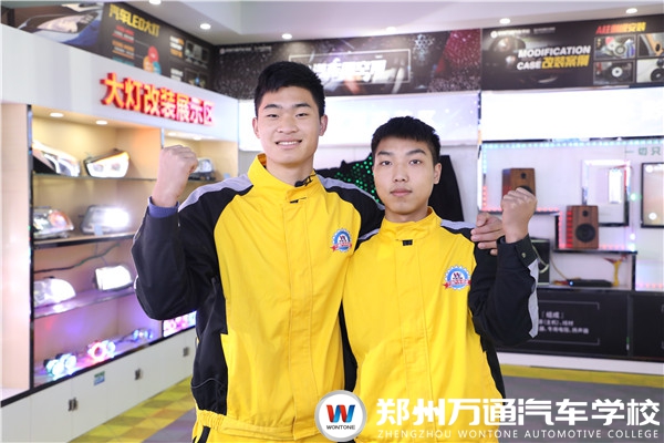 學(xué)子故事 | 哥倆變同學(xué)，兄弟結(jié)伴學(xué)技術(shù)