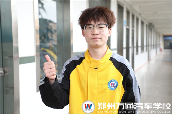 汽車(chē)美容行業(yè)，創(chuàng)業(yè)的不錯(cuò)選擇！