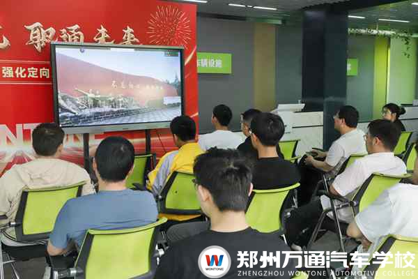 中核二三線上招聘鄭州萬通電工專業(yè)學(xué)子 搭建技能人才就業(yè)新橋梁