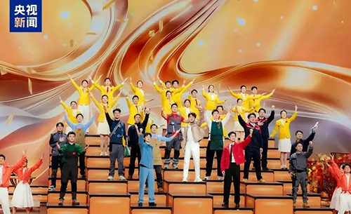 春晚《每道光》刷屏：30位世賽選手登臺，以技能之光照亮平凡之路