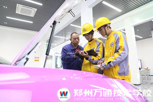 與時代同行，以技術(shù)立身 | 聚焦2026全國兩會：如何定義新能源汽車行業(yè)未來發(fā)展？